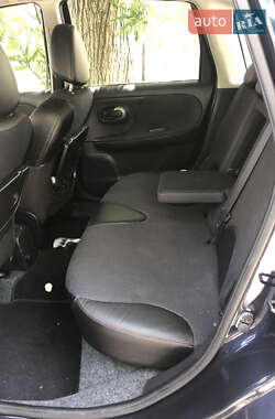 Хэтчбек Nissan Note 2008 в 