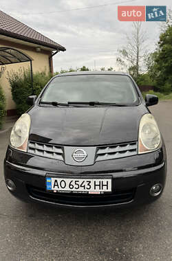 Хэтчбек Nissan Note 2008 в 