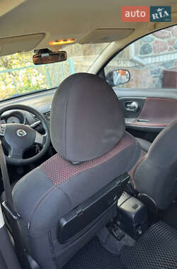 Хэтчбек Nissan Note 2008 в 