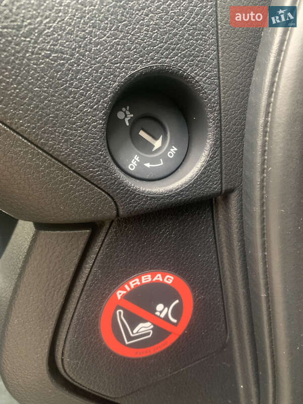Хэтчбек Nissan Note 2010 в Казатине