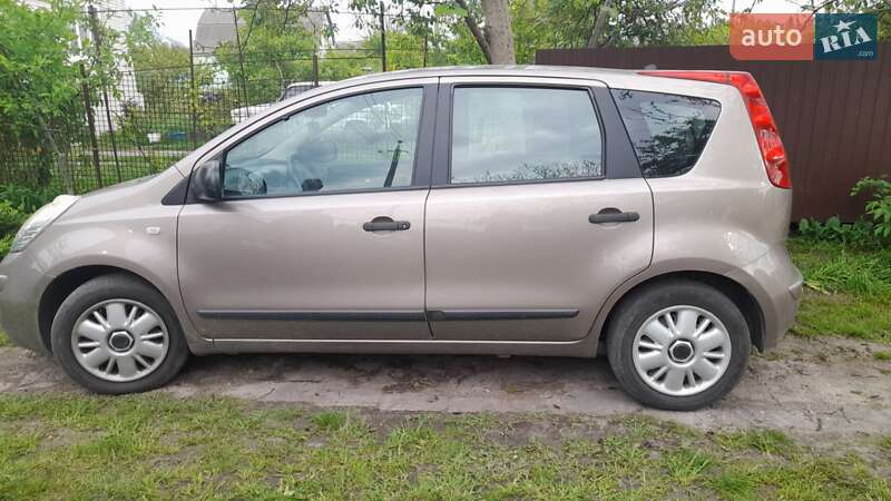 Хэтчбек Nissan Note 2009 в Переяславе