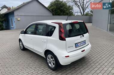 Хетчбек Nissan Note 2012 в 