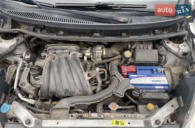 Хетчбек Nissan Note 2012 в 