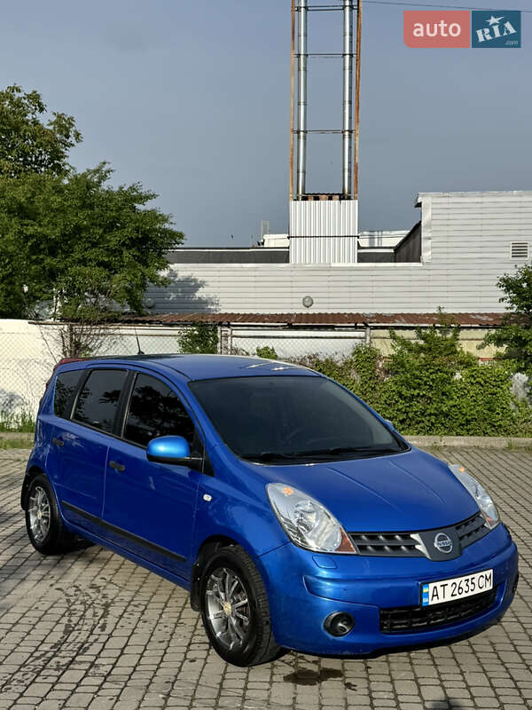 Хэтчбек Nissan Note 2008 в Ивано-Франковске