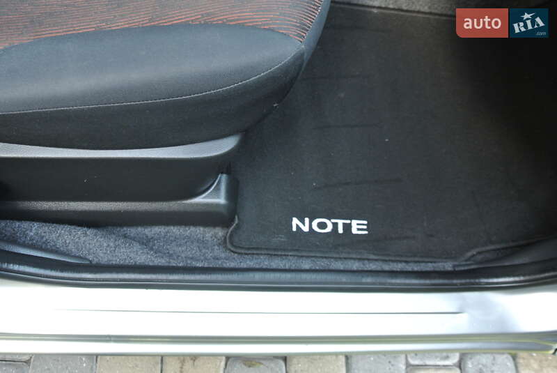 Хэтчбек Nissan Note 2009 в Черновцах