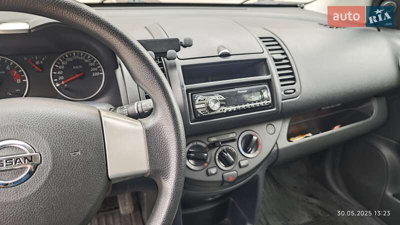 Хэтчбек Nissan Note 2012 в Днепре