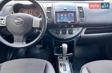 Хэтчбек Nissan Note 2008 в 