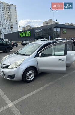 Хэтчбек Nissan Note 2012 в Киеве