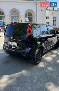 Хетчбек Nissan Note 2010 в 