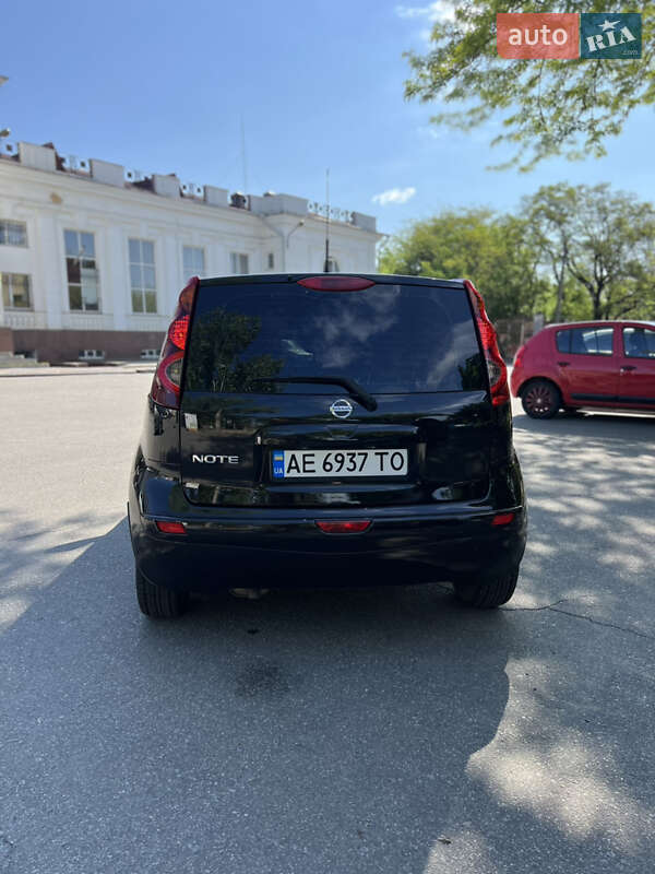 Хэтчбек Nissan Note 2010 в Кропивницком