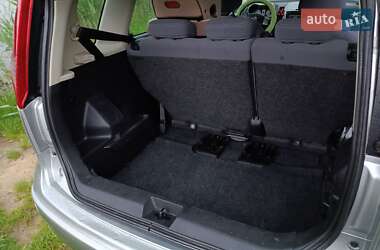 Хэтчбек Nissan Note 2008 в 