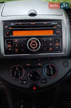 Хэтчбек Nissan Note 2008 в 