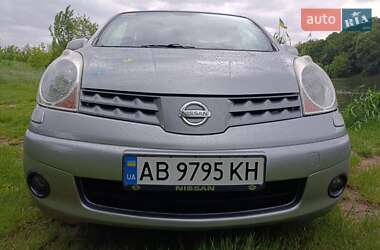 Хэтчбек Nissan Note 2008 в 