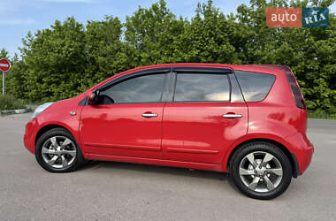 Хетчбек Nissan Note 2010 в 