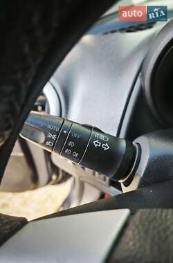 Хэтчбек Nissan Note 2007 в 
