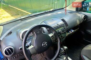 Хэтчбек Nissan Note 2008 в 