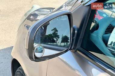 Хэтчбек Nissan Note 2007 в 