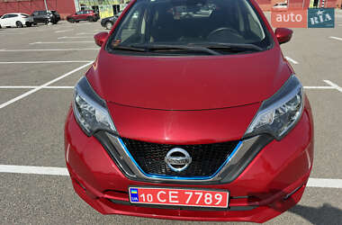 Хэтчбек Nissan Note 2016 в 