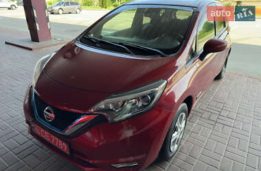 Хэтчбек Nissan Note 2016 в 