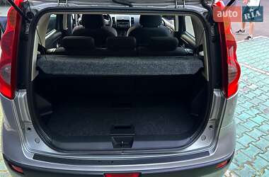 Хэтчбек Nissan Note 2006 в 