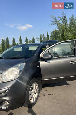 Хетчбек Nissan Note 2010 в 