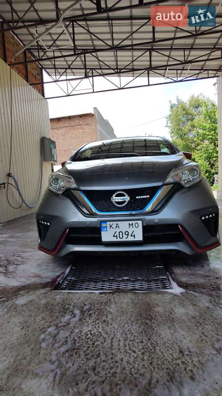 Хэтчбек Nissan Note 2017 в Ржищеве
