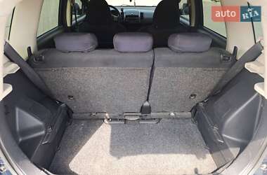 Хэтчбек Nissan Note 2006 в 
