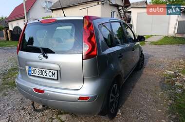 Хэтчбек Nissan Note 2008 в 