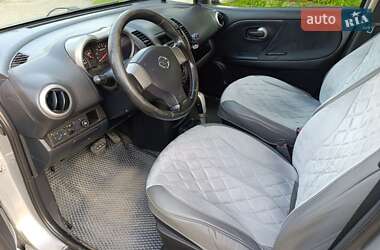 Хэтчбек Nissan Note 2008 в 