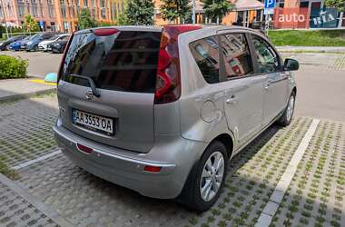 Хетчбек Nissan Note 2010 в 