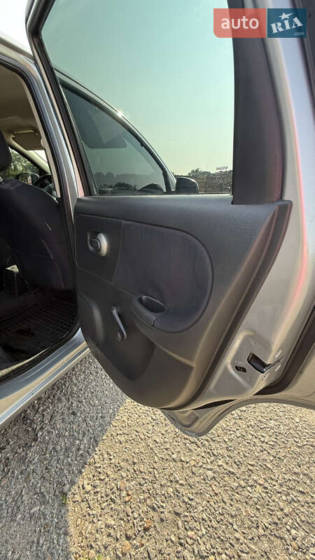 Хэтчбек Nissan Note 2008 в Белгороде-Днестровском