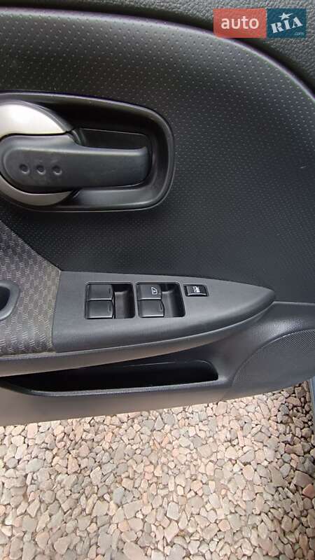 Хетчбек Nissan Note 2008 в Одесі