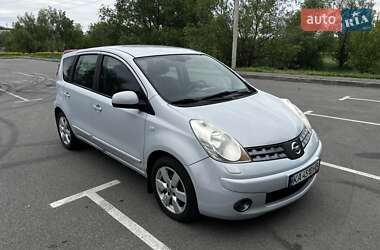 Хэтчбек Nissan Note 2008 в Буче
