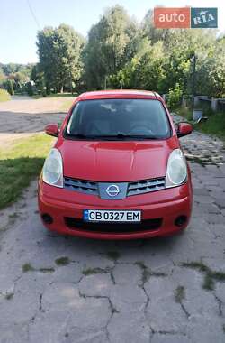 Хэтчбек Nissan Note 2008 в 