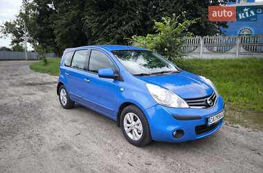 Хэтчбек Nissan Note 2011 в Смеле
