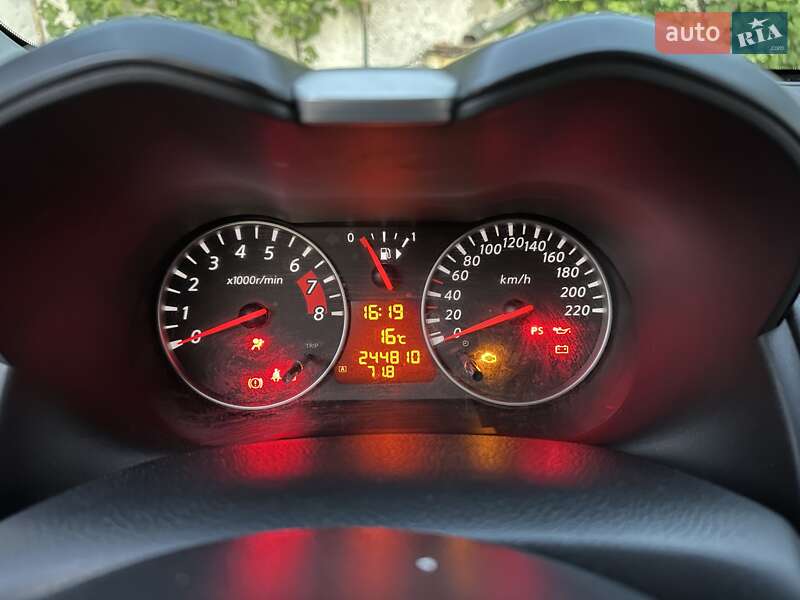 Хетчбек Nissan Note 2009 в Чернівцях