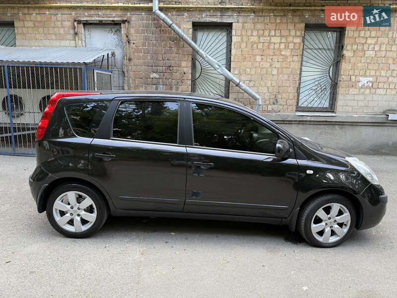 Хетчбек Nissan Note 2006 в Києві
