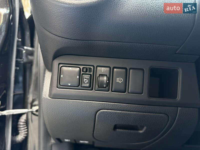 Хетчбек Nissan Note 2006 в Києві