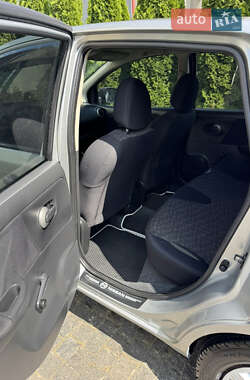 Хэтчбек Nissan Note 2008 в 