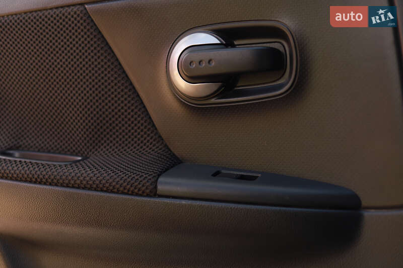 Хетчбек Nissan Note 2007 в Львові