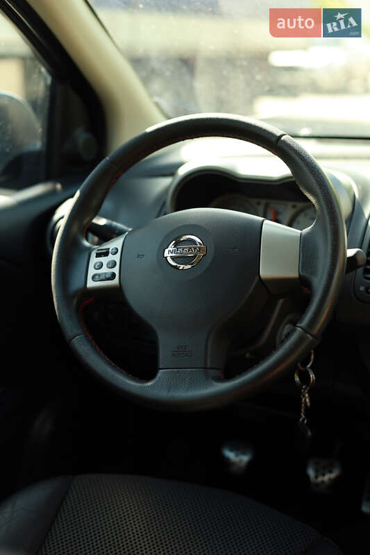 Хэтчбек Nissan Note 2007 в Львове