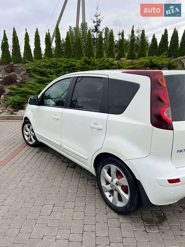 Хетчбек Nissan Note 2010 в Львові