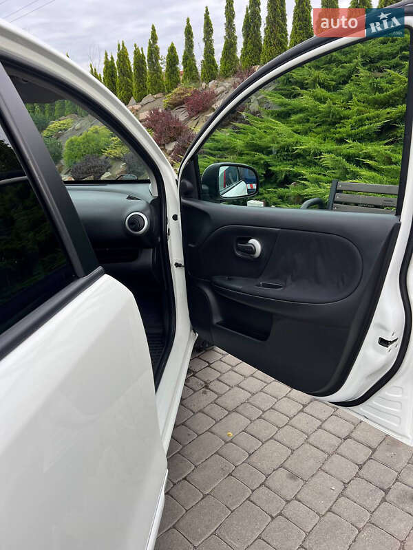 Хетчбек Nissan Note 2010 в Львові