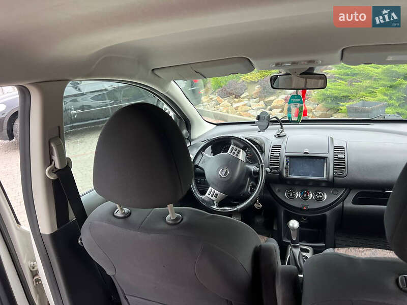 Хетчбек Nissan Note 2010 в Львові