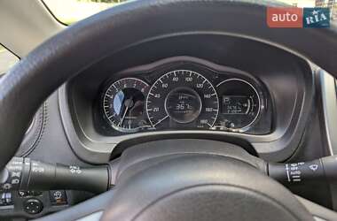 Хэтчбек Nissan Note 2012 в 