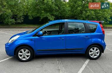 Хетчбек Nissan Note 2007 в 