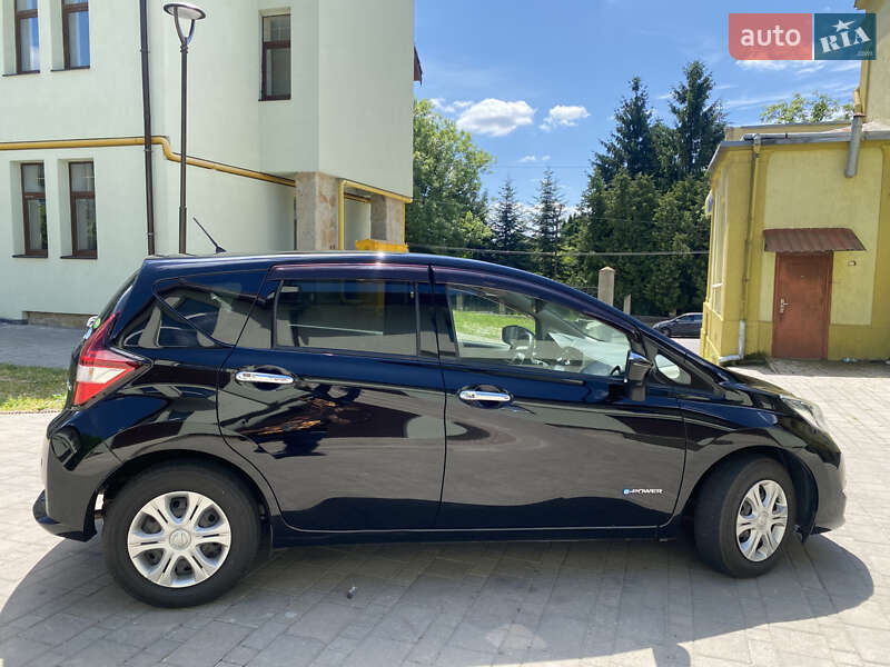 Хэтчбек Nissan Note 2017 в Львове