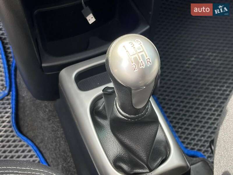 Хэтчбек Nissan Note 2011 в Львове
