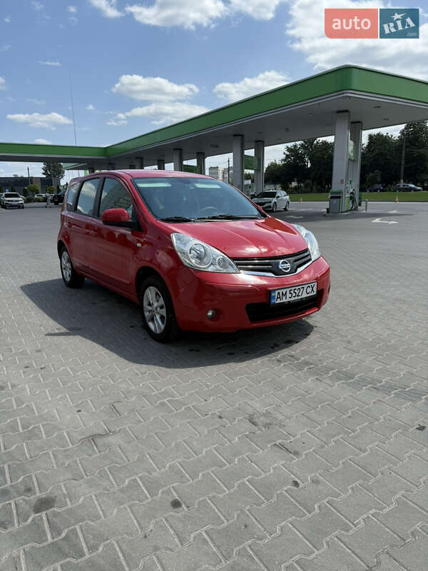 Хэтчбек Nissan Note 2010 в Житомире