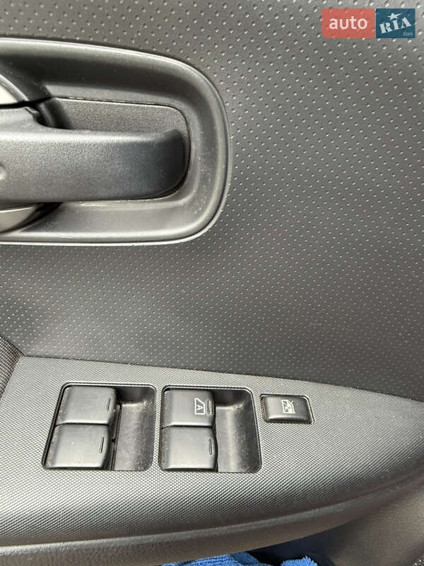 Хэтчбек Nissan Note 2010 в Житомире